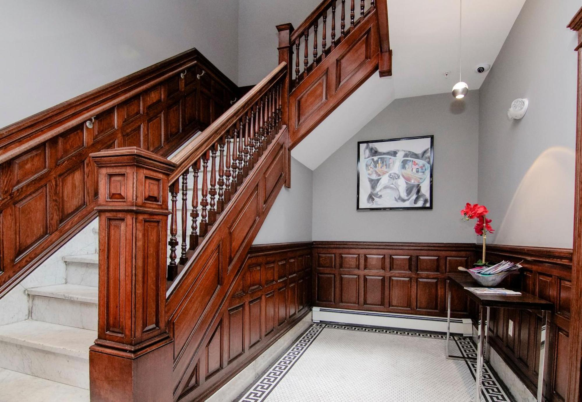 A Stylish Stay W/ A Queen Bed, Heated Floors.. #14 Brookline Luaran gambar