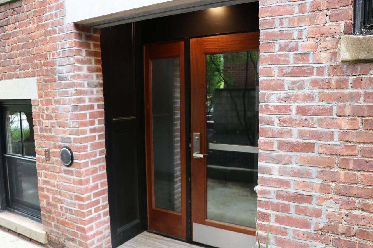 A Stylish Stay W/ A Queen Bed, Heated Floors.. #14 Brookline Luaran gambar