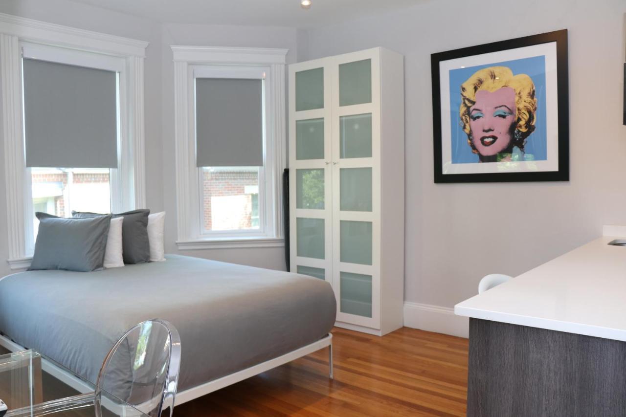 A Stylish Stay W/ A Queen Bed, Heated Floors.. #14 Brookline Luaran gambar