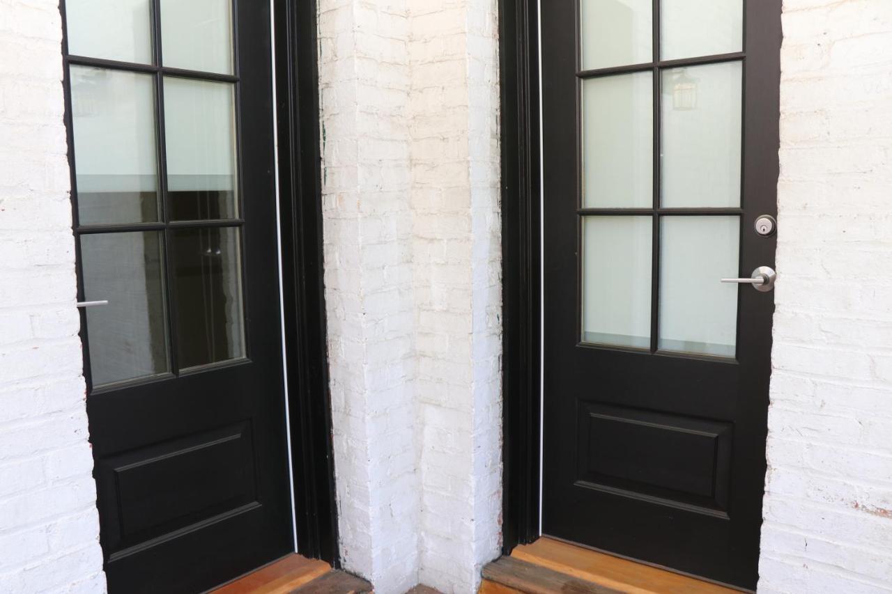 A Stylish Stay W/ A Queen Bed, Heated Floors.. #14 Brookline Luaran gambar
